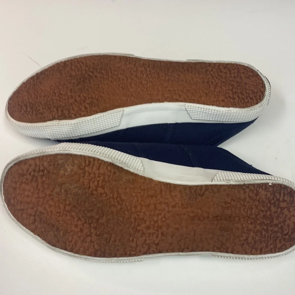 Superga slip style